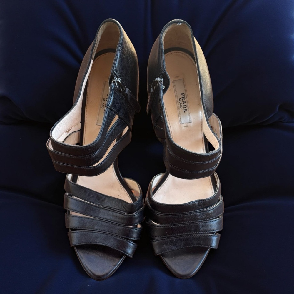 👑 Prada 5” Black Leather High Heels - Picture 11 of 11